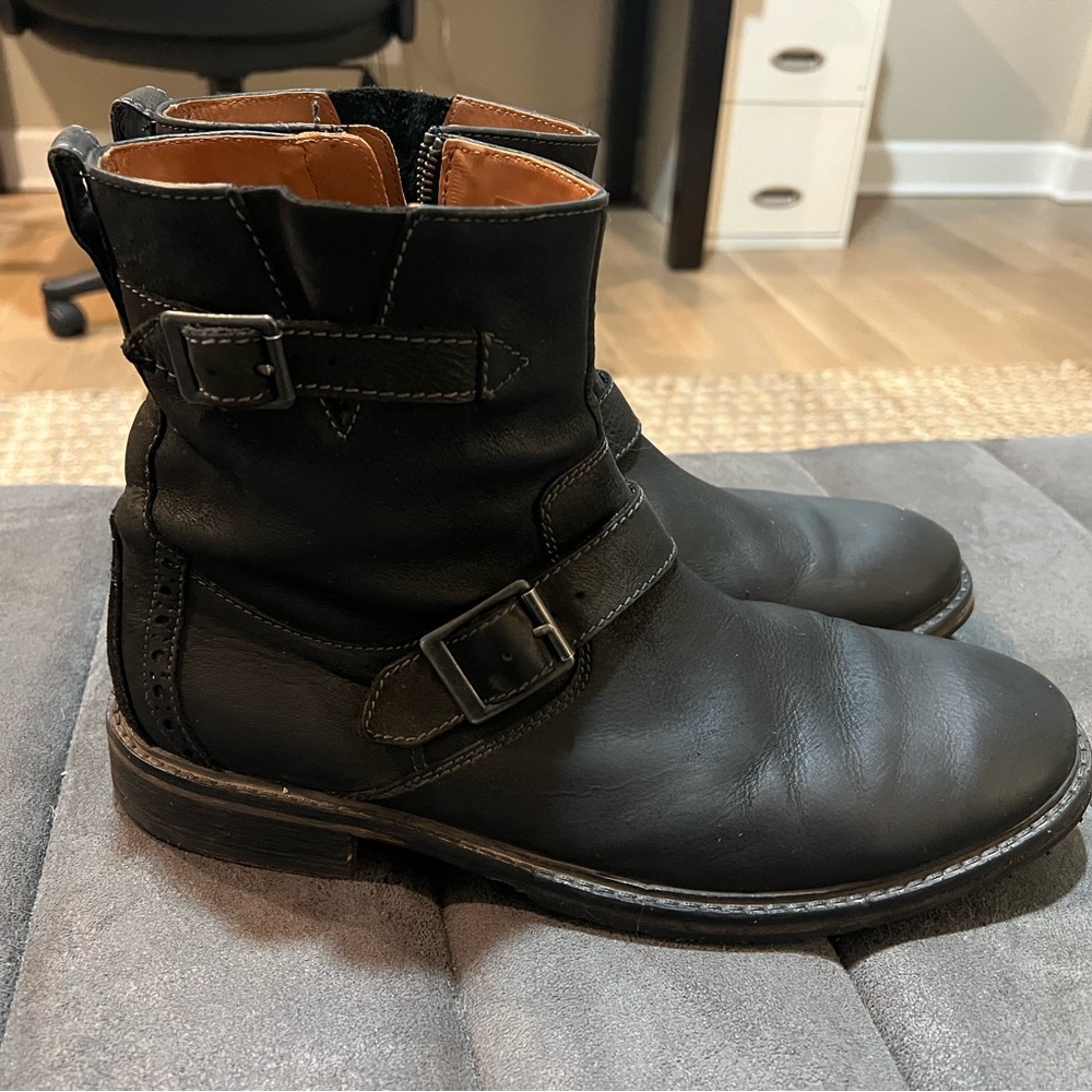 Clark’s Black leather Boots -MENS Size 12